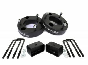 MotoFab 2.5" Front and 2" Rear Leveling Lift Kit - 2007-2018 Chevy Silverado Sierra GMC